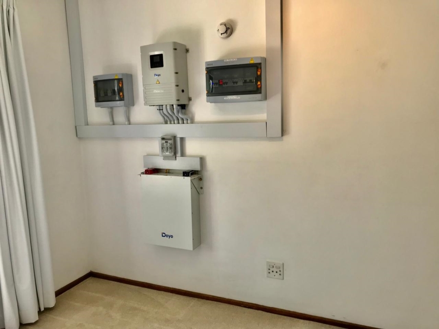 To Let 3 Bedroom Property for Rent in Craighall Park Gauteng