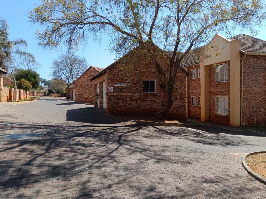 2 Bedroom Property for Sale in Olympus AH Gauteng