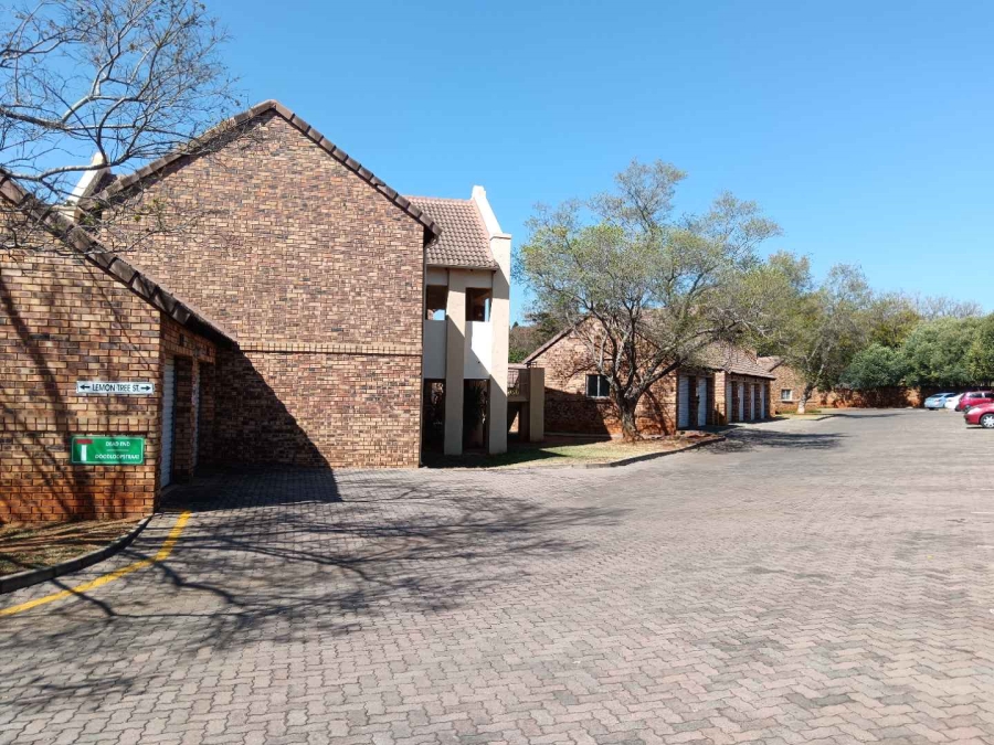 2 Bedroom Property for Sale in Olympus AH Gauteng