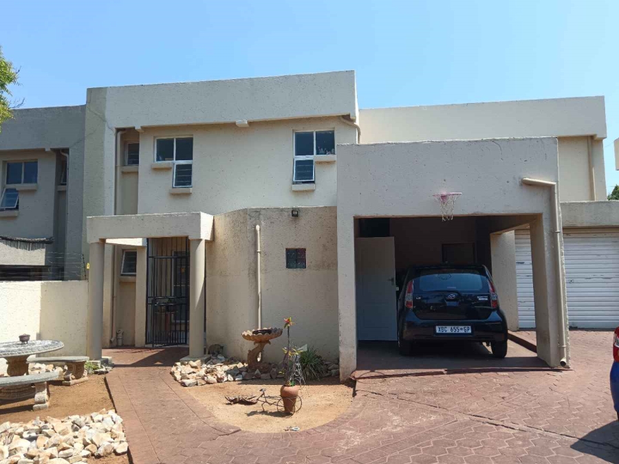 3 Bedroom Property for Sale in Clubview Gauteng