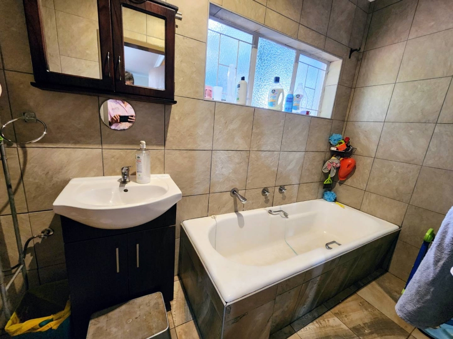 4 Bedroom Property for Sale in Rietfontein Gauteng