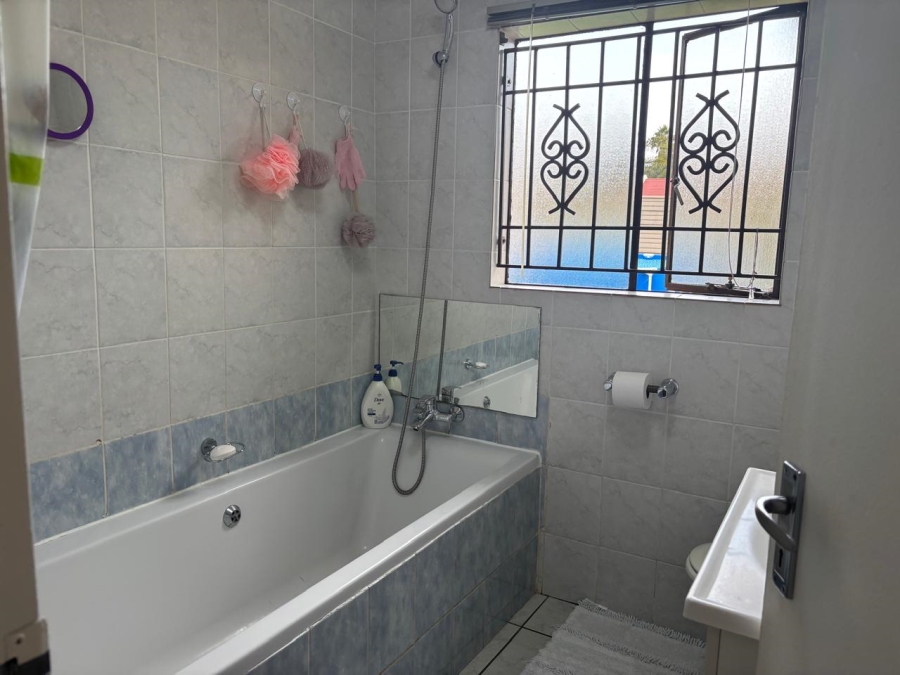 2 Bedroom Property for Sale in Kibler Park Gauteng