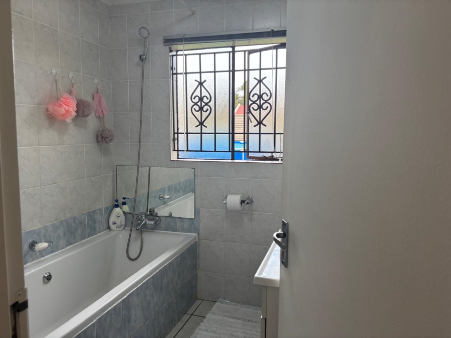 2 Bedroom Property for Sale in Kibler Park Gauteng