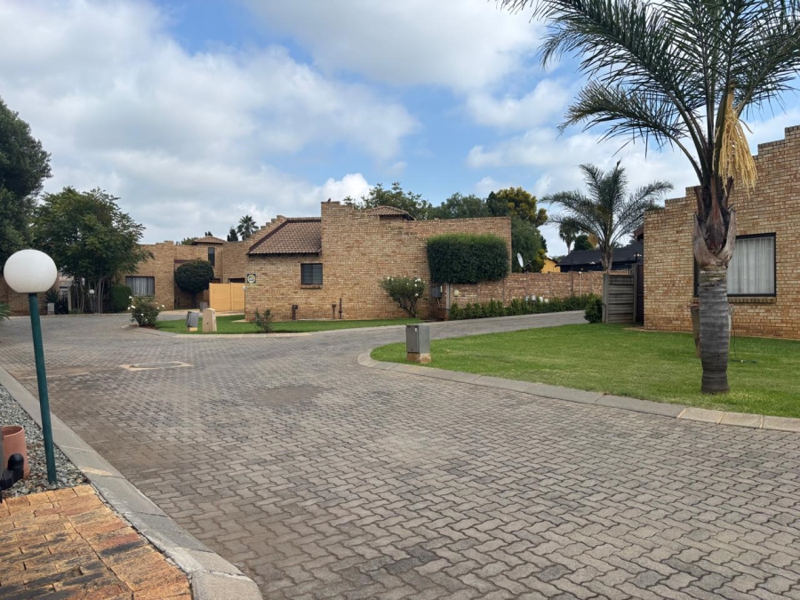 2 Bedroom Property for Sale in Kibler Park Gauteng