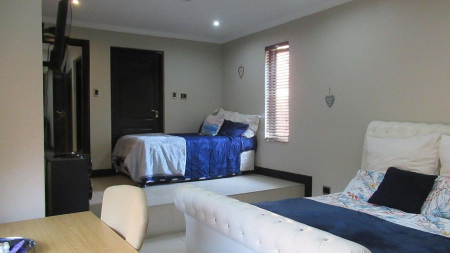 3 Bedroom Property for Sale in Glenvista Gauteng