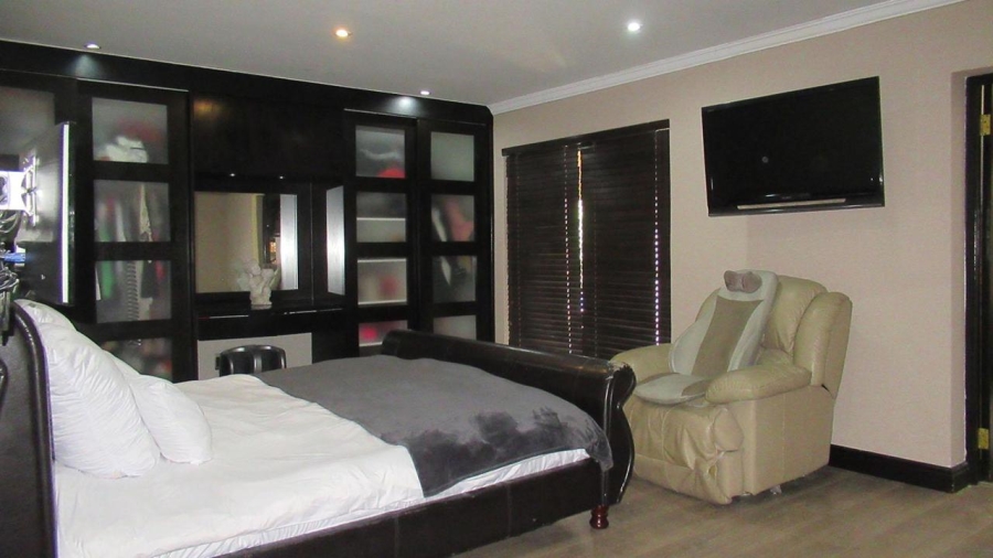 3 Bedroom Property for Sale in Glenvista Gauteng