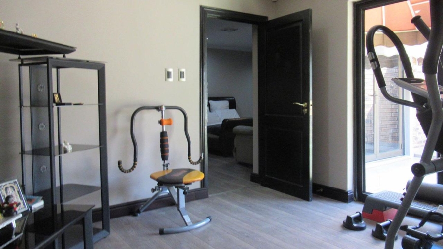 3 Bedroom Property for Sale in Glenvista Gauteng