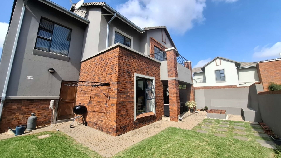 4 Bedroom Property for Sale in Meyersdal Gauteng