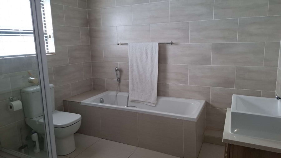 4 Bedroom Property for Sale in Meyersdal Gauteng