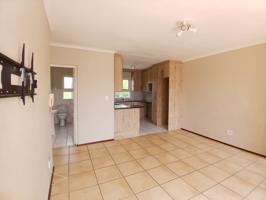2 Bedroom Property for Sale in South Crest Gauteng