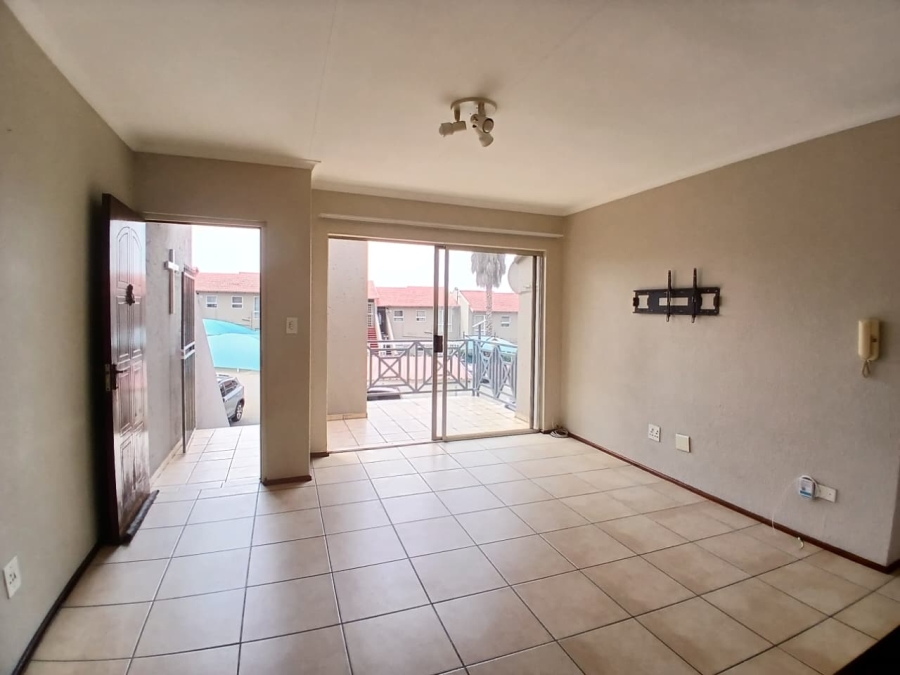 2 Bedroom Property for Sale in South Crest Gauteng