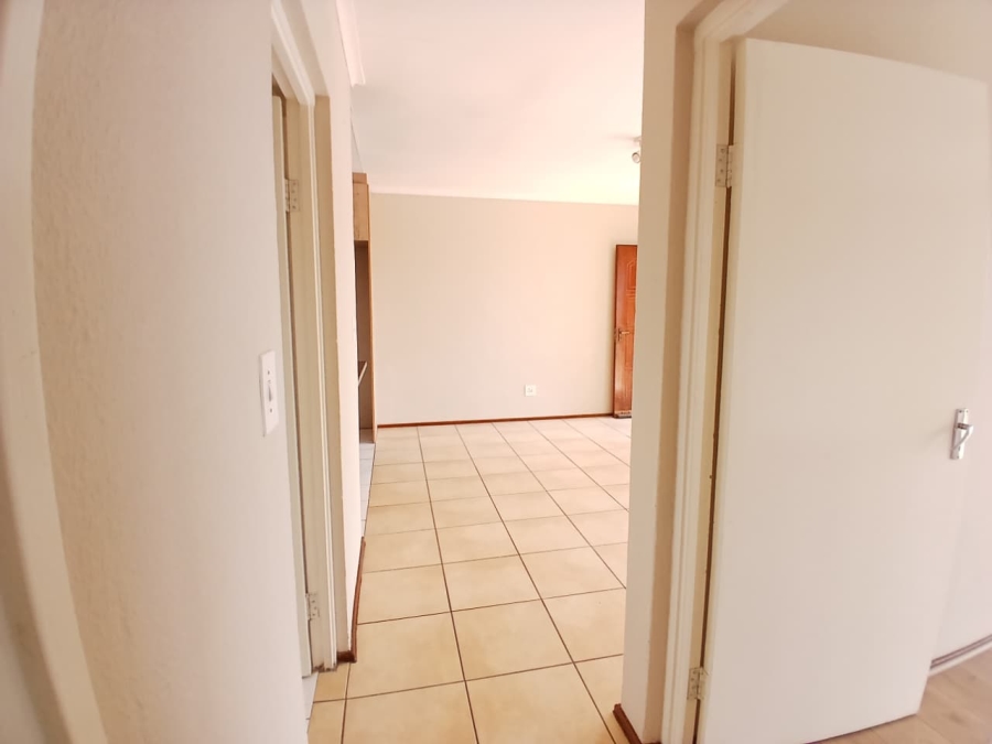 2 Bedroom Property for Sale in South Crest Gauteng