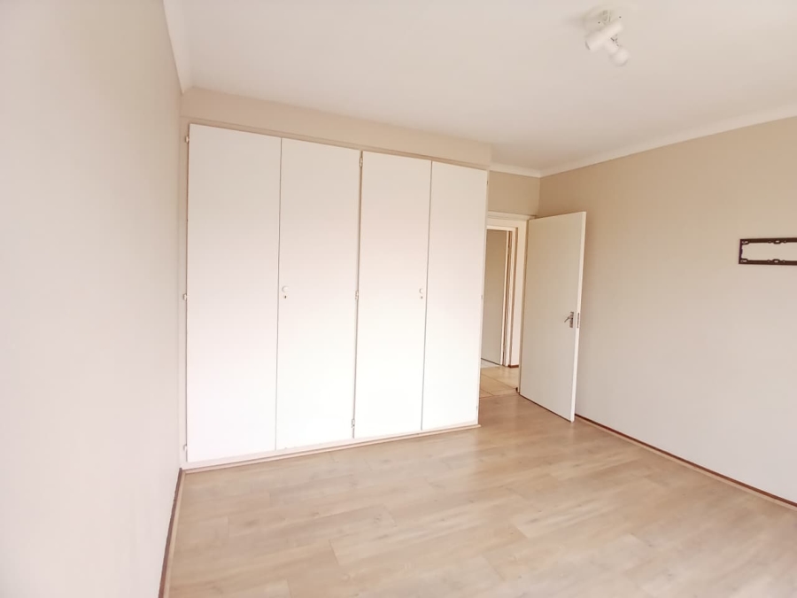 2 Bedroom Property for Sale in South Crest Gauteng