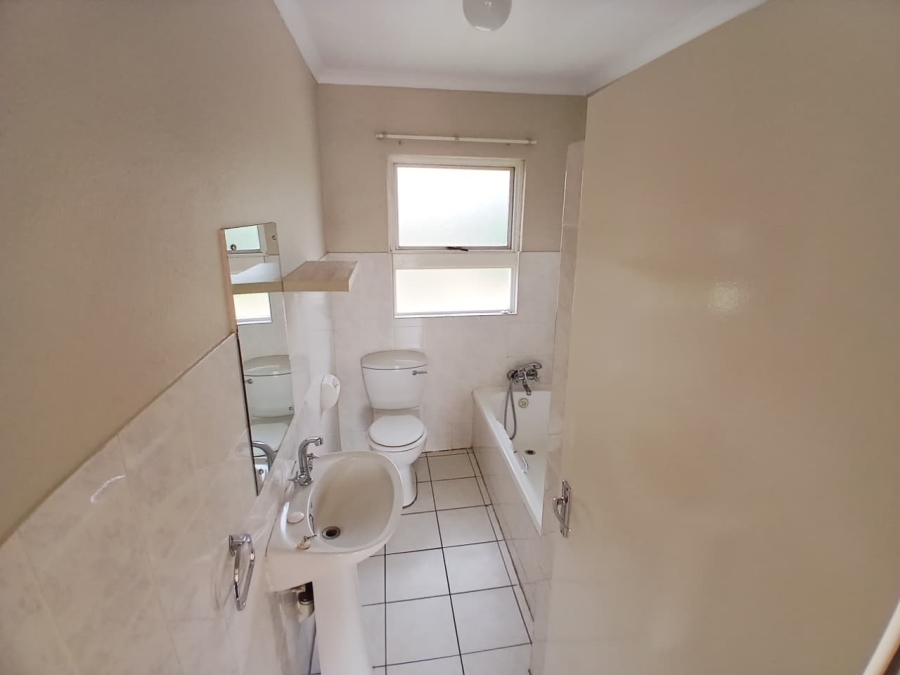 2 Bedroom Property for Sale in South Crest Gauteng