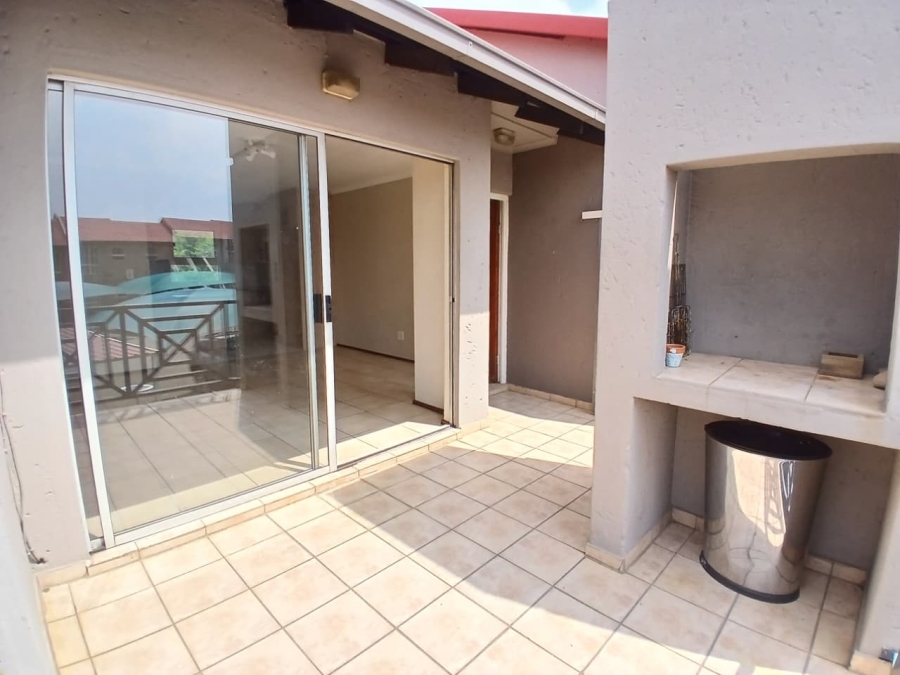 2 Bedroom Property for Sale in South Crest Gauteng