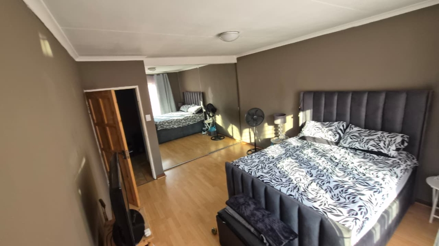 To Let 2 Bedroom Property for Rent in Brackenhurst Gauteng