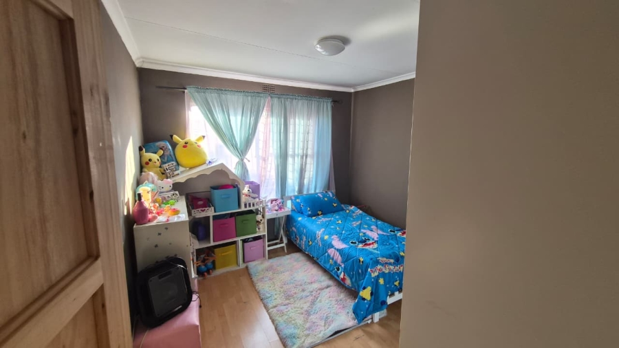 To Let 2 Bedroom Property for Rent in Brackenhurst Gauteng