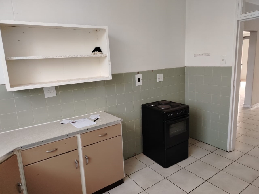 2 Bedroom Property for Sale in South Crest Gauteng