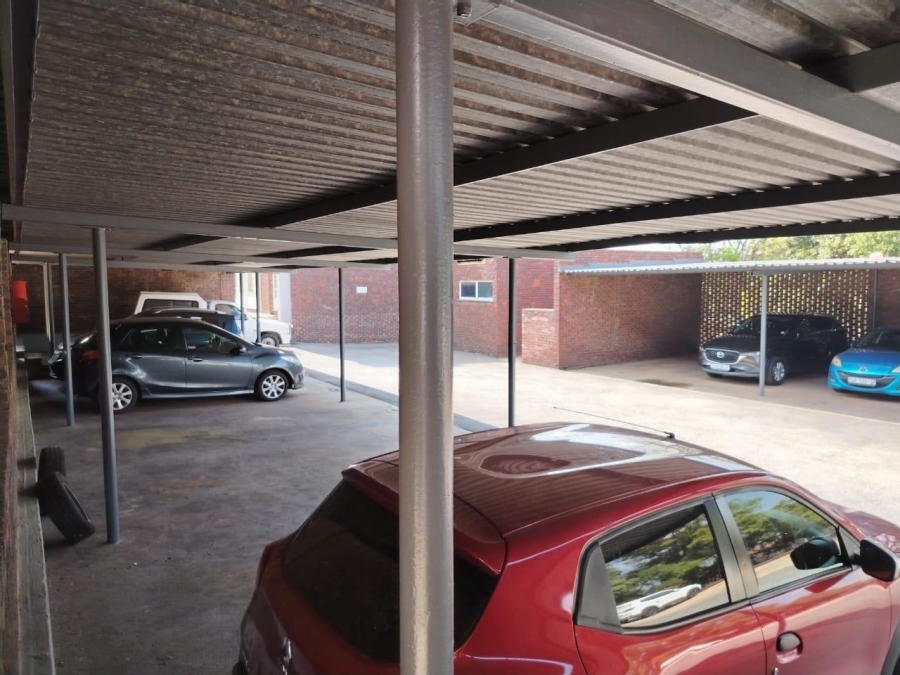 2 Bedroom Property for Sale in South Crest Gauteng