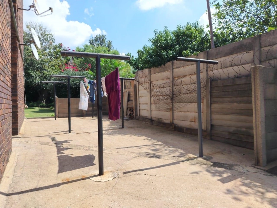 2 Bedroom Property for Sale in South Crest Gauteng