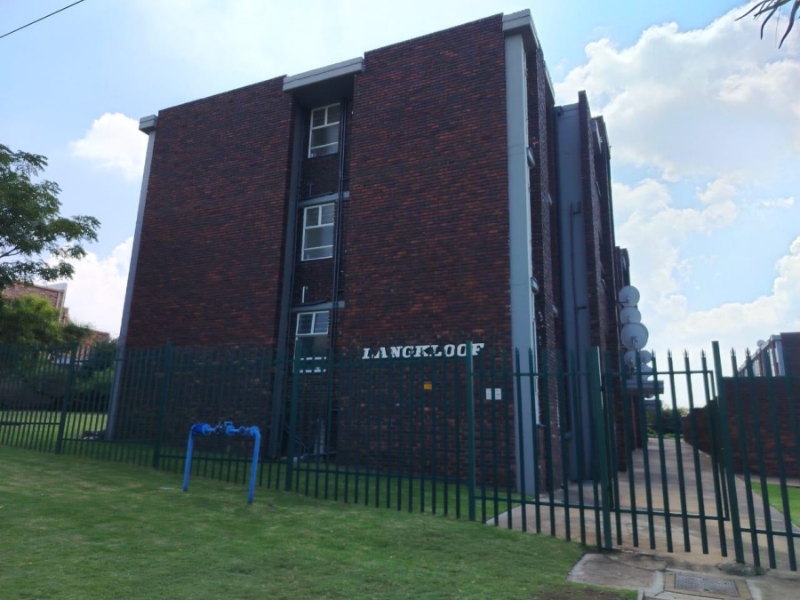 2 Bedroom Property for Sale in South Crest Gauteng