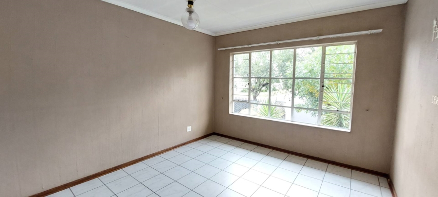 2 Bedroom Property for Sale in Verwoerdpark Gauteng
