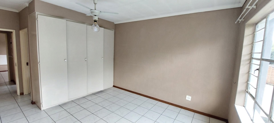 2 Bedroom Property for Sale in Verwoerdpark Gauteng