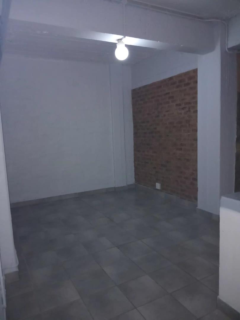 2 Bedroom Property for Sale in Hillbrow Gauteng