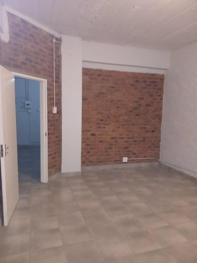 2 Bedroom Property for Sale in Hillbrow Gauteng