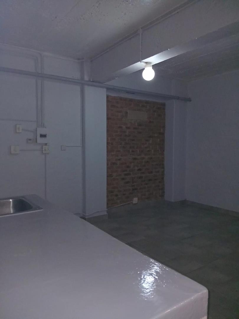2 Bedroom Property for Sale in Hillbrow Gauteng