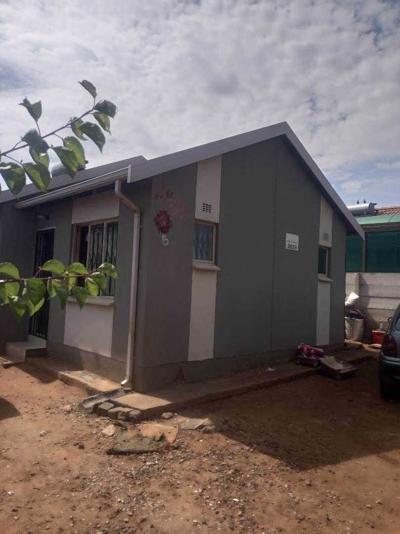 2 Bedroom Property for Sale in Rosslyn Gauteng