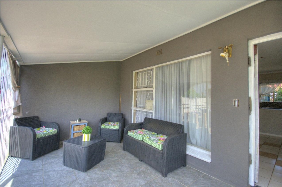 3 Bedroom Property for Sale in Brackendowns Gauteng
