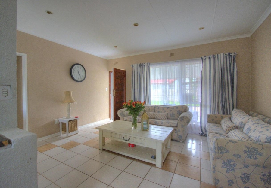 3 Bedroom Property for Sale in Brackendowns Gauteng