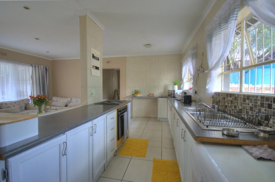 3 Bedroom Property for Sale in Brackendowns Gauteng