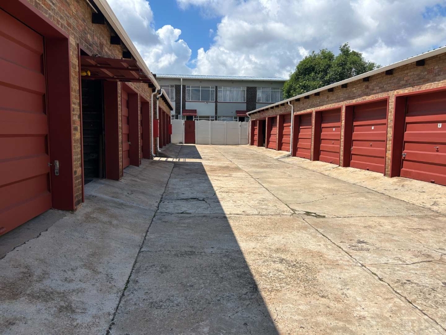 2 Bedroom Property for Sale in Farrarmere Gauteng