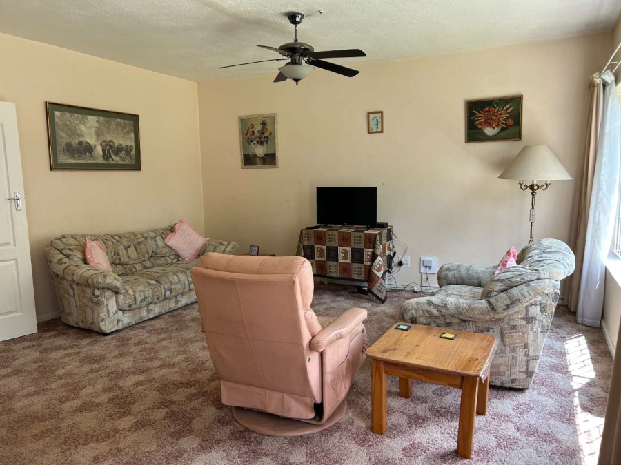 2 Bedroom Property for Sale in Farrarmere Gauteng