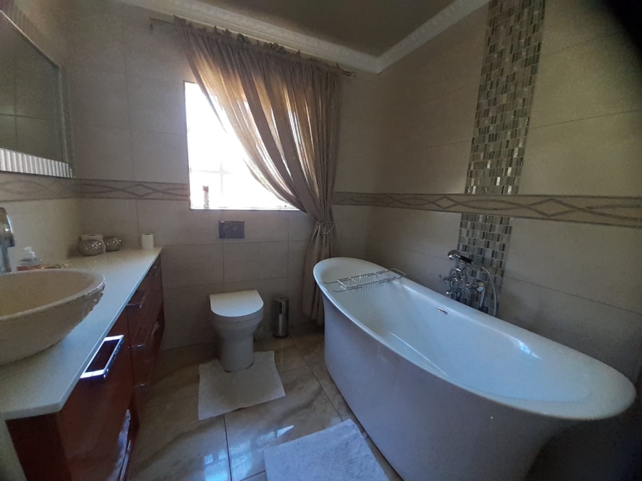 3 Bedroom Property for Sale in Klippoortje Gauteng