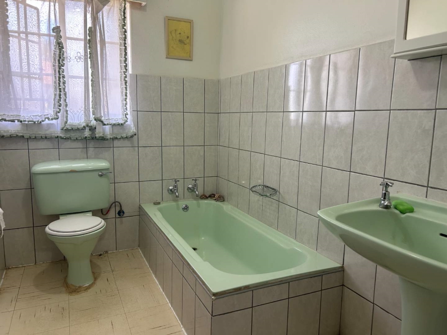 3 Bedroom Property for Sale in Dersley Gauteng