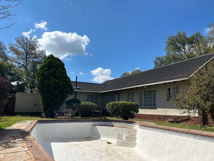 3 Bedroom Property for Sale in Dersley Gauteng