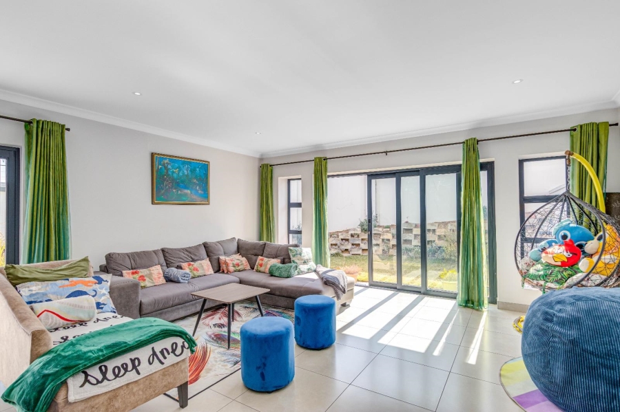 3 Bedroom Property for Sale in Bryanston Gauteng