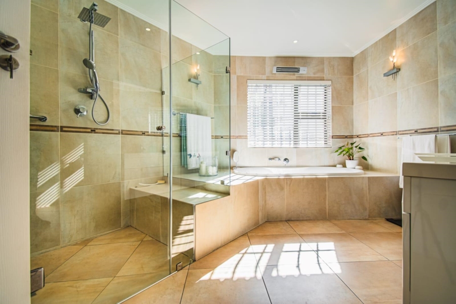 6 Bedroom Property for Sale in Terenure Gauteng