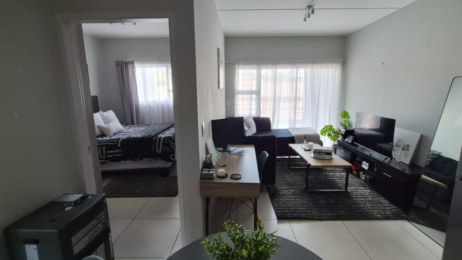 1 Bedroom Property for Sale in Rembrandt Park Gauteng