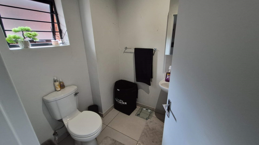 1 Bedroom Property for Sale in Rembrandt Park Gauteng