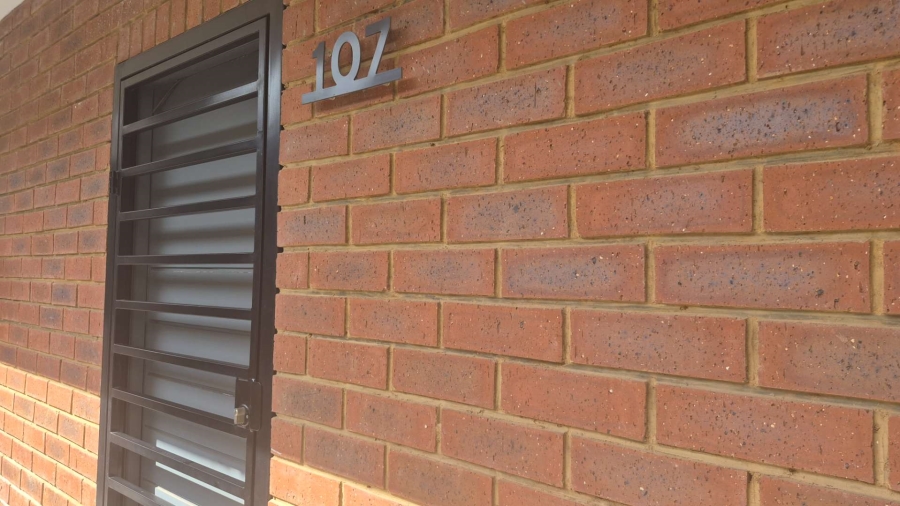 1 Bedroom Property for Sale in Rembrandt Park Gauteng