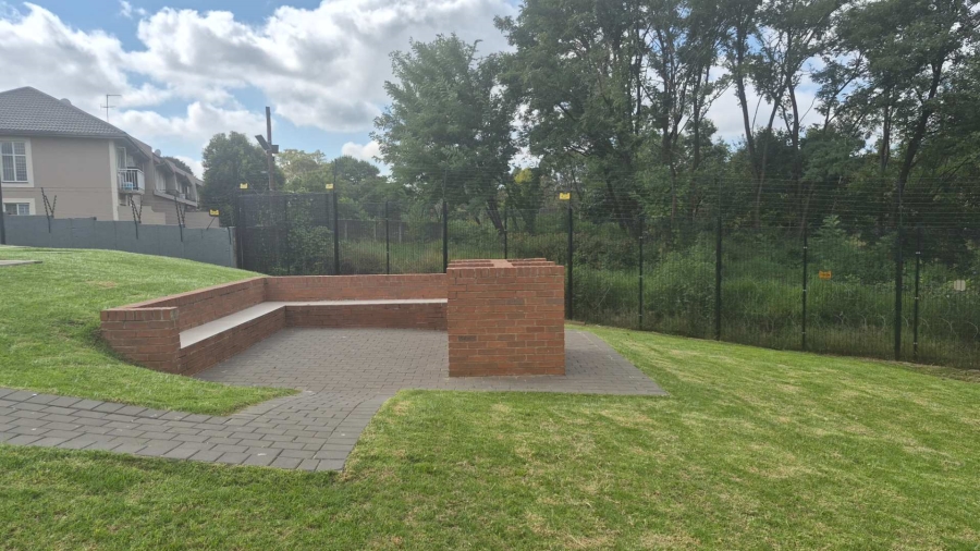 1 Bedroom Property for Sale in Rembrandt Park Gauteng