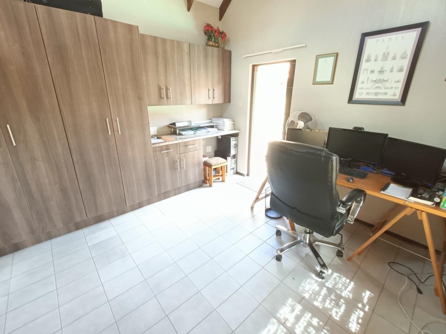 4 Bedroom Property for Sale in Clubview Gauteng