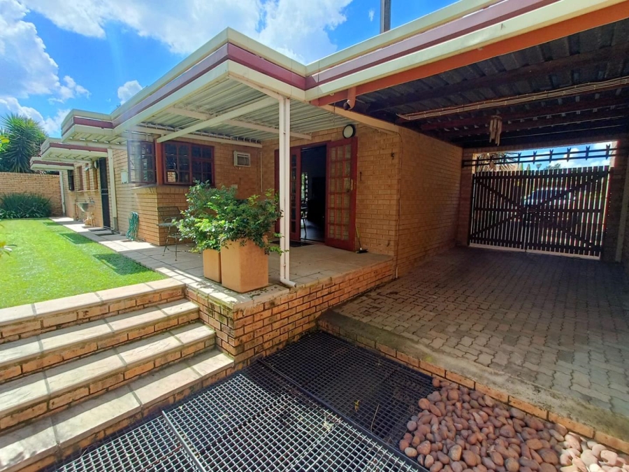 4 Bedroom Property for Sale in Clubview Gauteng