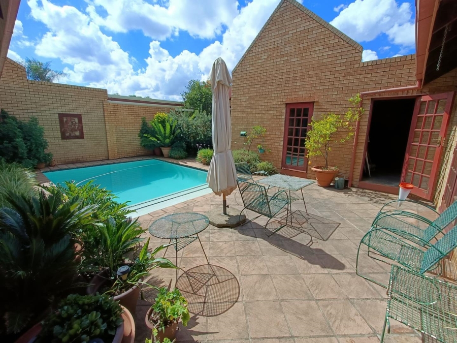 4 Bedroom Property for Sale in Clubview Gauteng