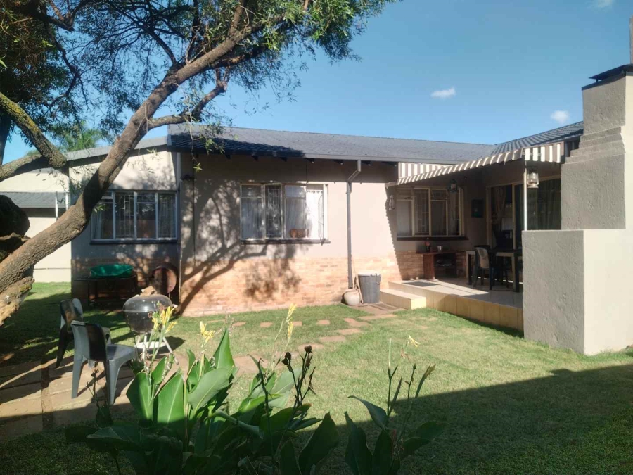 3 Bedroom Property for Sale in Florauna Gauteng