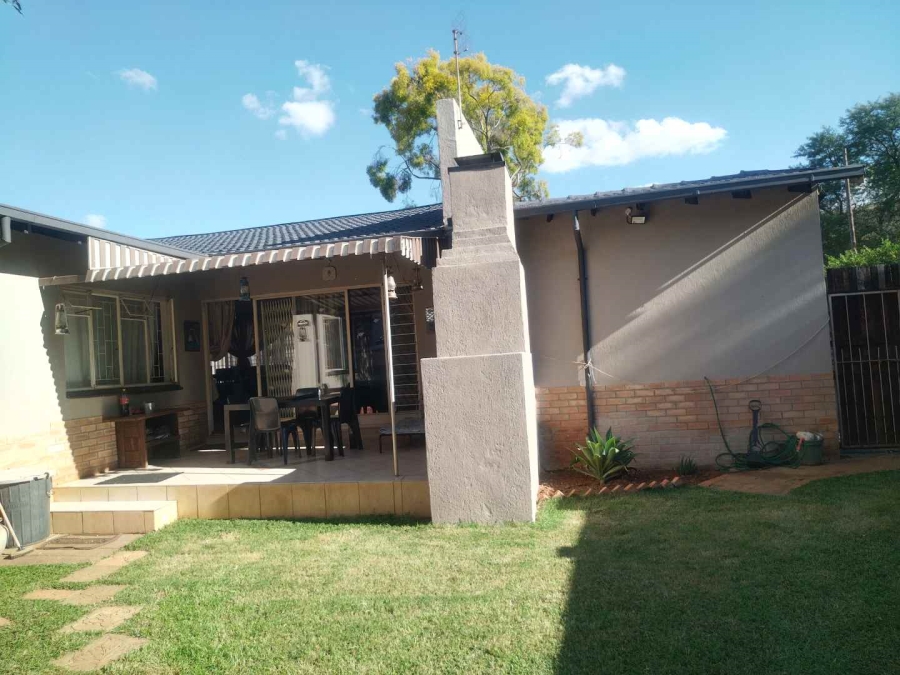 3 Bedroom Property for Sale in Florauna Gauteng